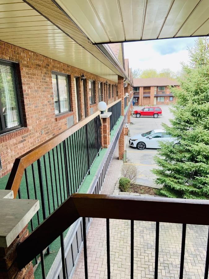 Green Acres Motel Mississauga Ngoại thất bức ảnh