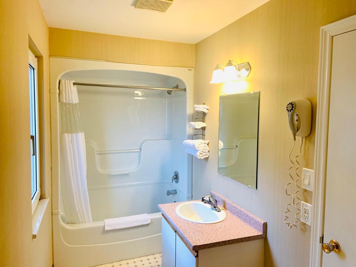 Green Acres Motel Mississauga Ngoại thất bức ảnh